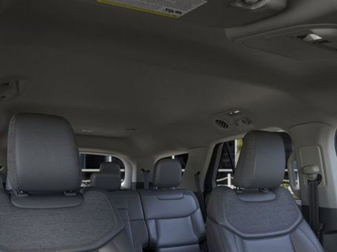 New 2026 Ford Explorer Active image 22