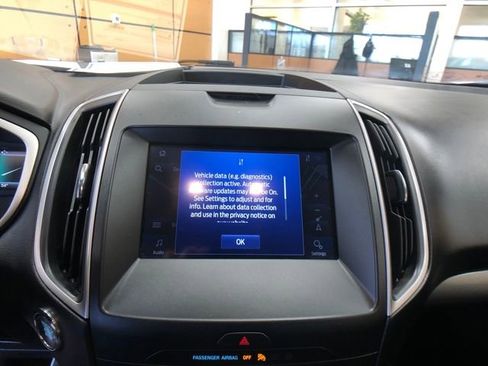 Certified 2020 Ford Edge SEL w/ Convenience Package image 17