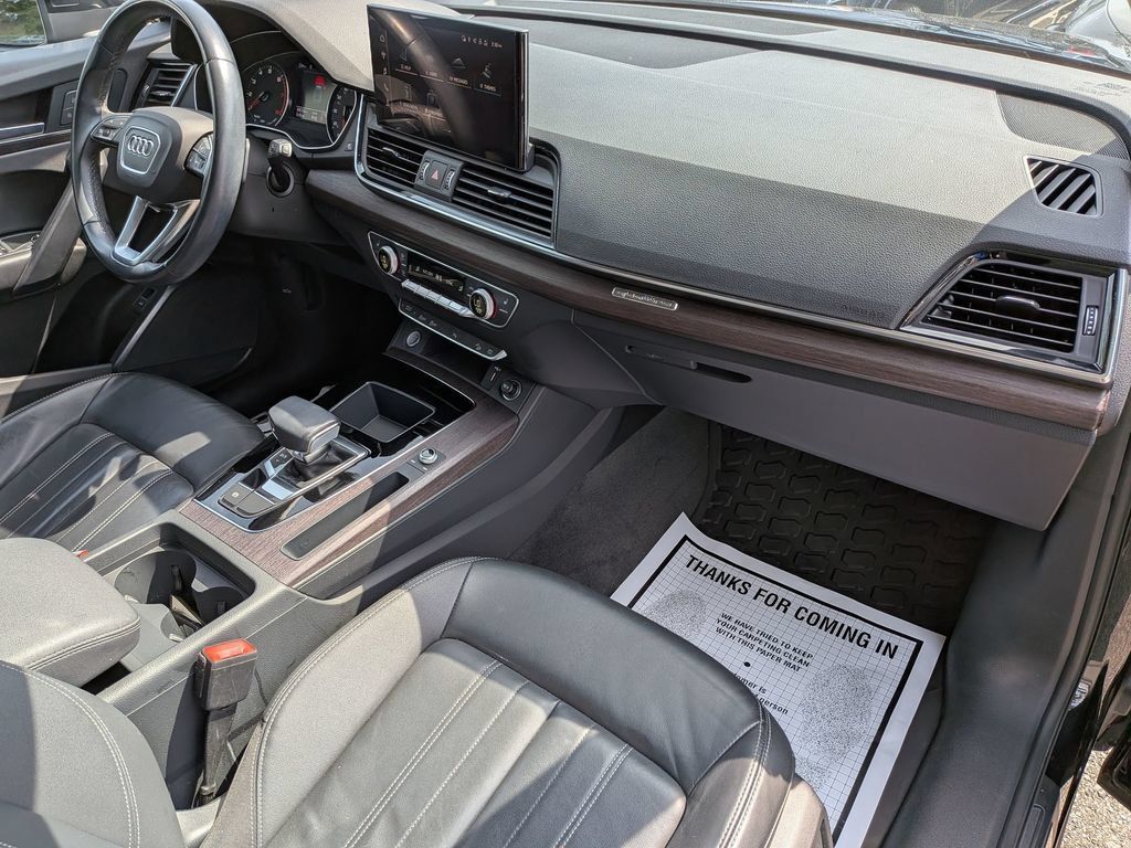 Used 2023 Audi Q5 2.0T Premium w/ Convenience Package AWD/4WD image 35