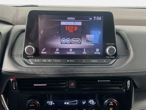 Used 2022 Nissan Rogue SV AWD/4WD image 13