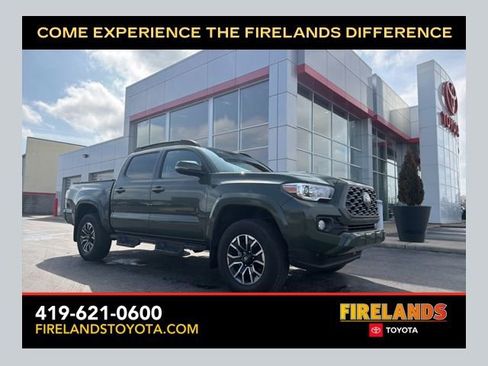 Certified 2022 Toyota Tacoma TRD Sport image 1