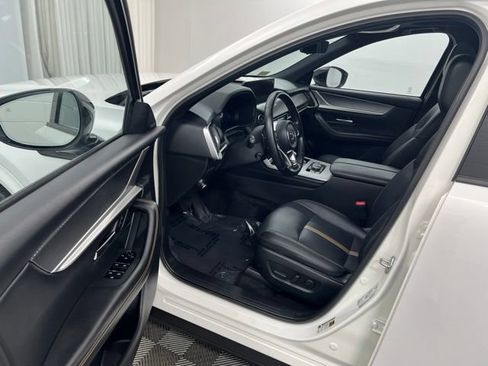 Certified 2025 MAZDA CX-70 3.3 Turbo S w/ Premium Package AWD/4WD image 12