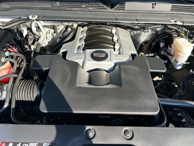 Used 2017 Cadillac Escalade ESV Luxury AWD/4WD image 10