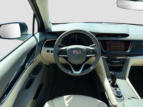 Used 2024 Cadillac XT6 Premium Luxury w/ Technology Package AWD/4WD image 26