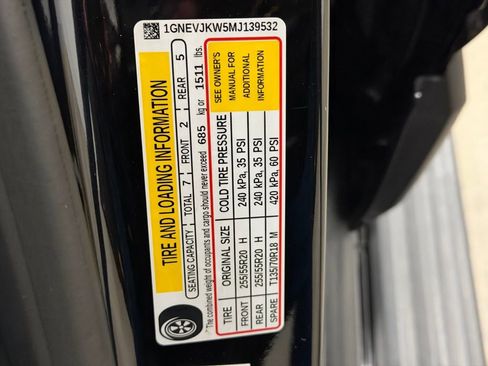 Used 2021 Chevrolet Traverse RS image 33