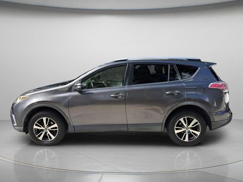 Used 2016 Toyota RAV4 XLE FWD image 4