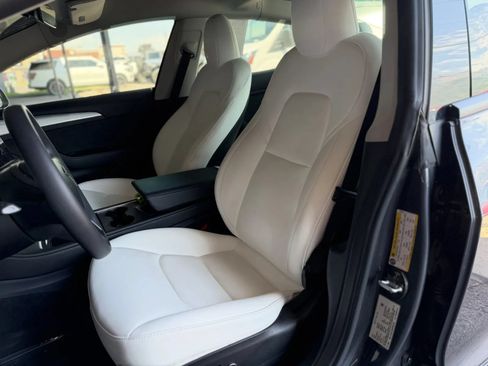 Used 2023 Tesla Model 3 Standard Range RWD image 14