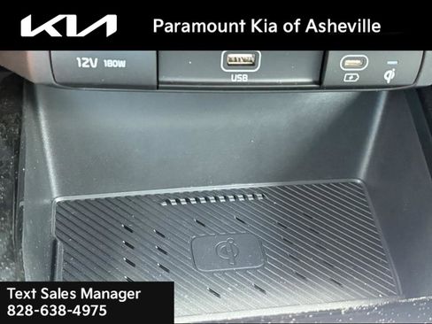 New 2025 Kia Niro EX Touring image 16