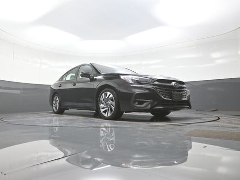 New 2025 Subaru Legacy Limited image 9