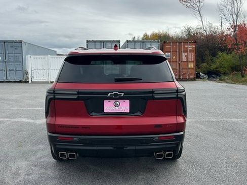 Certified 2024 Chevrolet Traverse RS image 4