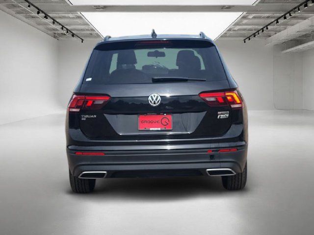 Used 2019 Volkswagen Tiguan SE w/ Panoramic Sunroof Package AWD/4WD image 5
