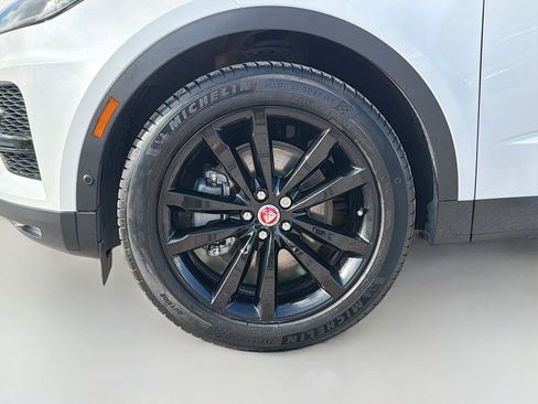 Used 2022 Jaguar E-PACE SE image 40