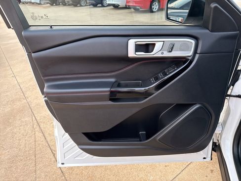 Used 2022 Ford Explorer ST-Line image 6