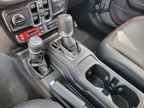 New 2026 Jeep Gladiator Rubicon w/ Safety Group image 15