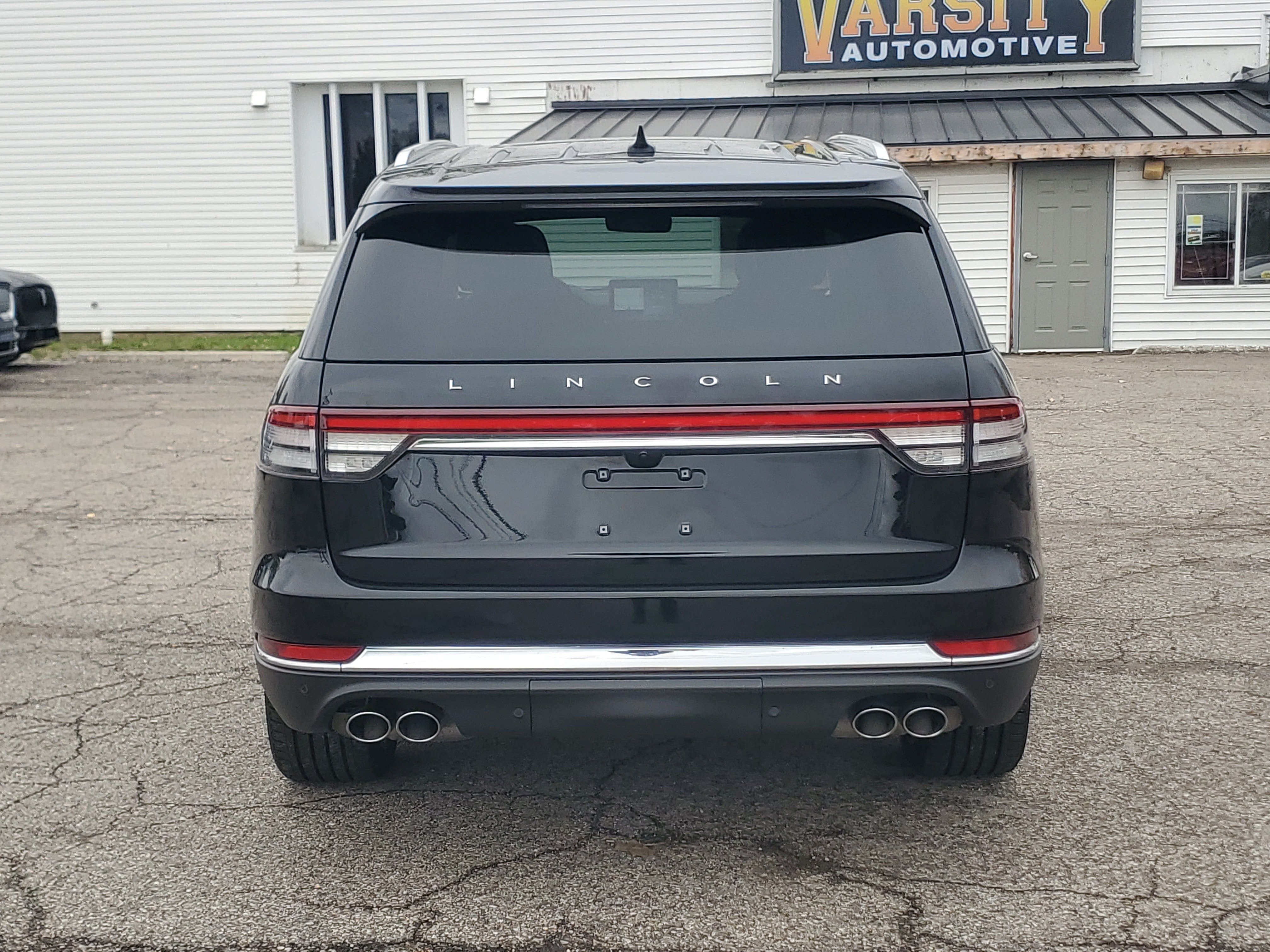 Certified 2024 Lincoln Aviator Reserve w/ Equipment Group 201A AWD/4WD image 5