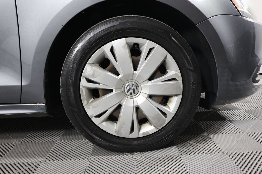 Used 2014 Volkswagen Jetta SE FWD image 6