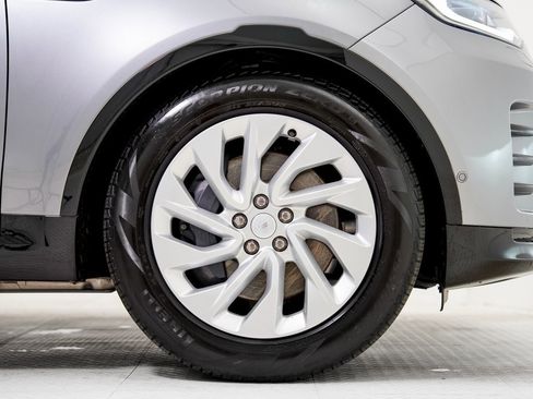 Used 2023 Land Rover Discovery S R-Dynamic image 28