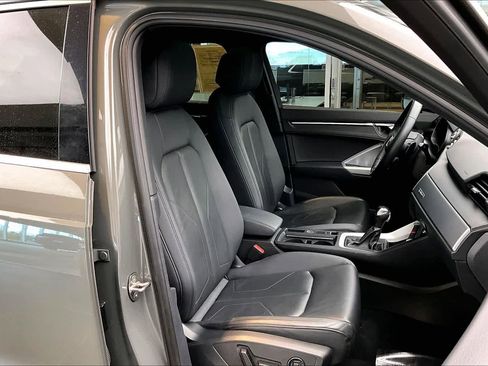 Used 2023 Audi Q3 2.0T Premium w/ Convenience Package image 8
