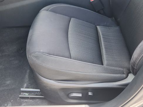 Used 2025 Nissan Altima 2.5 SV FWD image 24