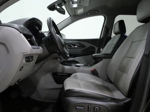 Used 2023 GMC Terrain SLT image 12