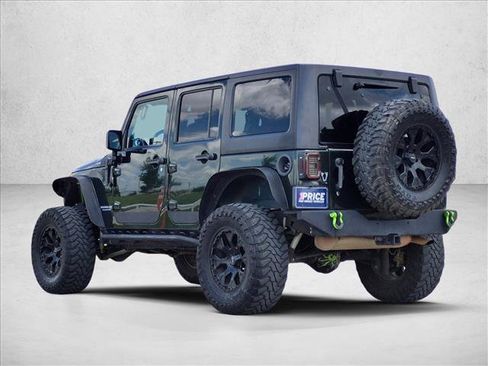Used 2011 Jeep Wrangler Unlimited Sahara w/ Trailer Tow Group AWD/4WD image 8