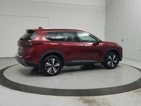Used 2024 Nissan Rogue SL w/ SL Premium Package FWD image 8