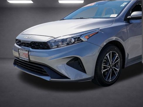 Used 2023 Kia Forte LXS FWD image 10