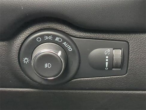 Certified 2021 Dodge Durango SXT image 26