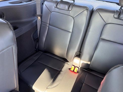 New 2026 Lincoln Aviator AWD image 11