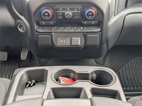 Used 2021 Chevrolet Silverado 1500 LT image 20