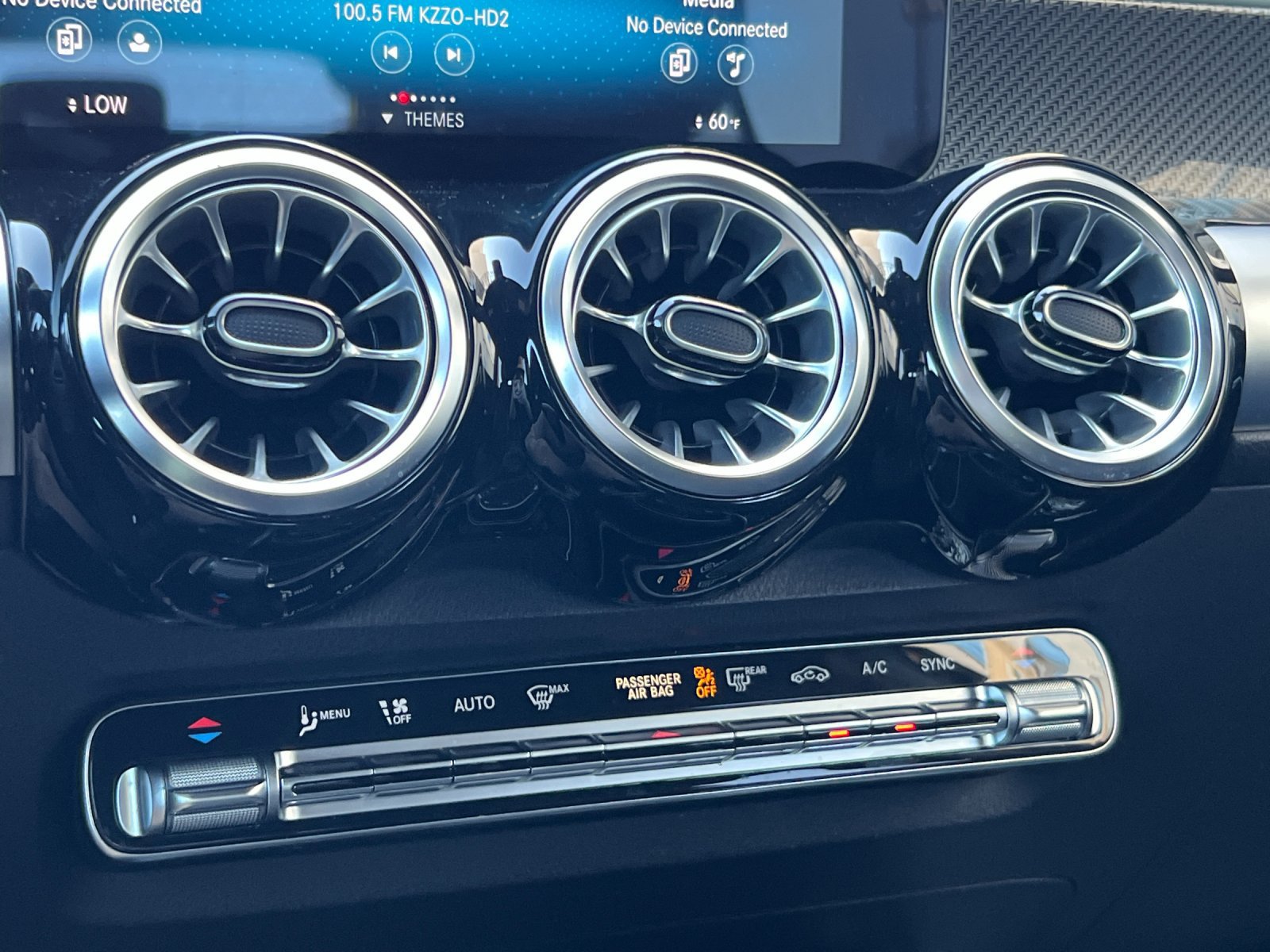 Used 2022 Mercedes-Benz GLB 250 image 19
