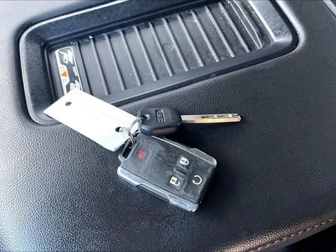 Used 2018 GMC Sierra 1500 SLT w/ SLT Premium Package image 34