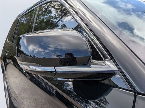 Used 2021 Jeep Grand Cherokee L Limited w/ Luxury Tech Group II image 11