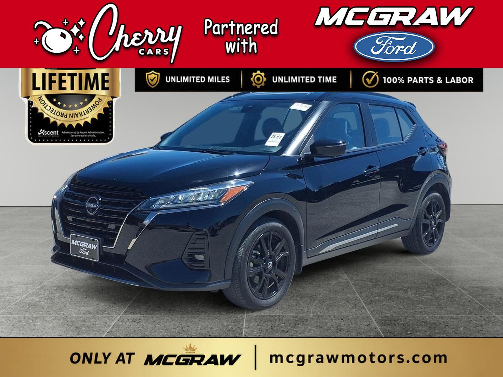 Used 2024 Nissan Kicks SR w/ SR Premium Package FWD image 1