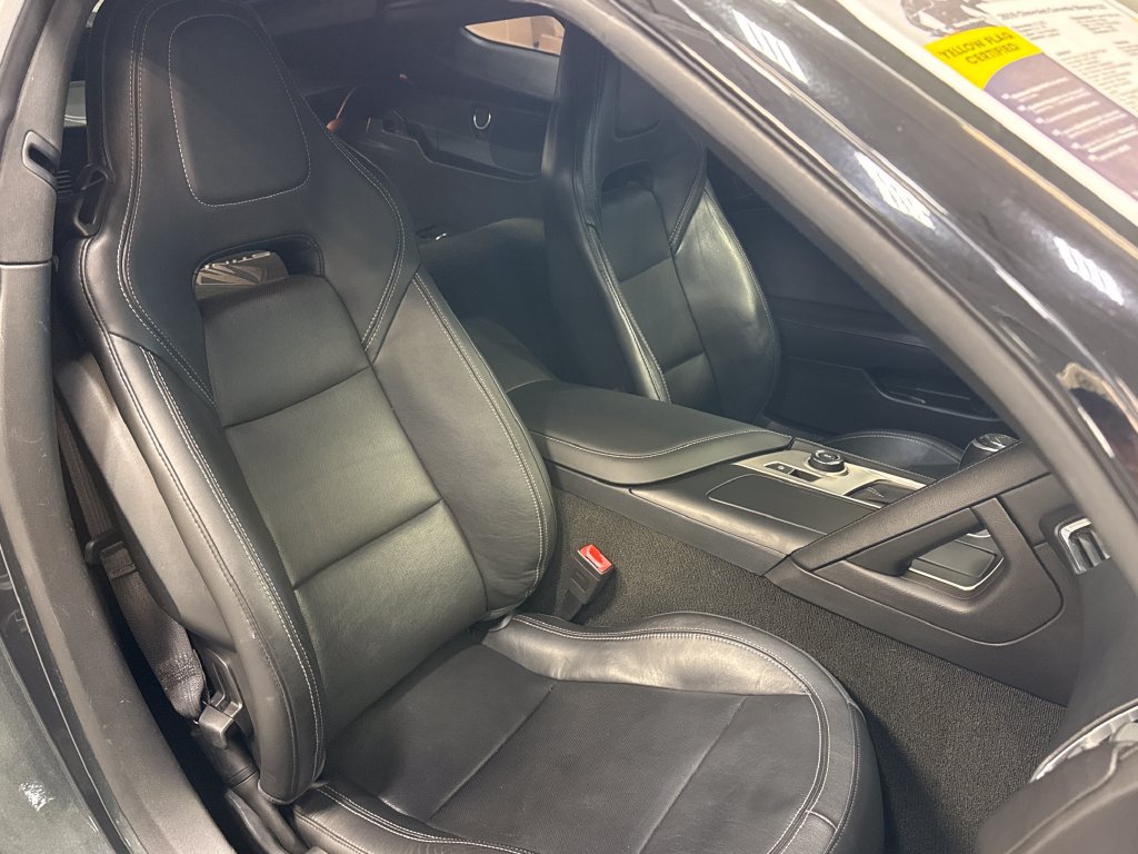 Used 2019 Chevrolet Corvette Stingray Coupe w/ 1LT RWD image 25