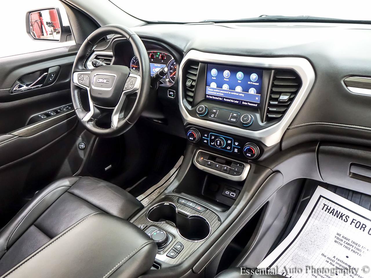 Used 2023 GMC Acadia SLT FWD image 32