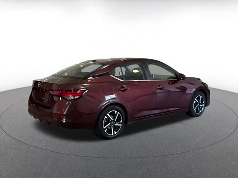 Used 2025 Nissan Sentra SV FWD image 10