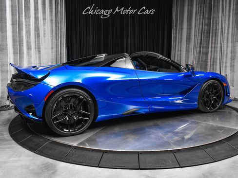 Used 2025 McLaren 750S Spider RWD image 5