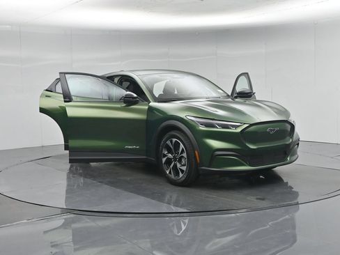 New 2026 Ford Mustang Mach-E Select RWD image 30