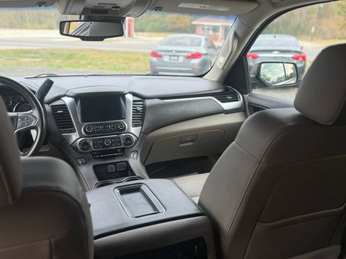 Used 2016 Chevrolet Tahoe LT image 12