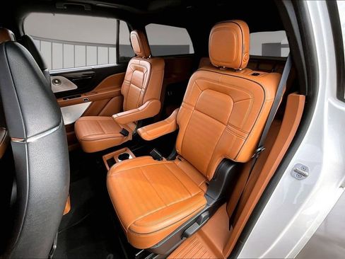 Used 2020 Lincoln Aviator Black Label w/ Dynamic Handling Package AWD/4WD image 26