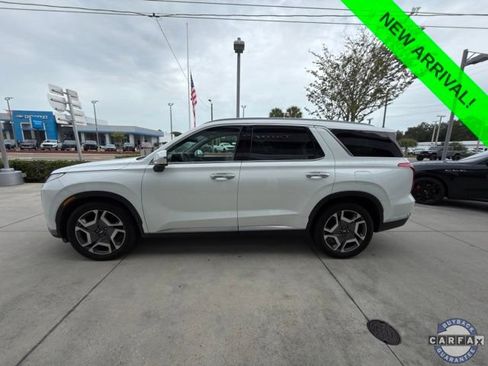 Used 2024 Hyundai Palisade Limited AWD/4WD image 16