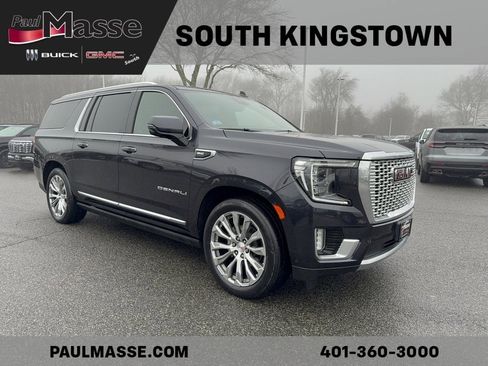 Used 2023 GMC Yukon XL Denali w/ Denali Reserve Package image 3
