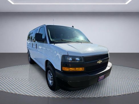 Used 2019 Chevrolet Express 2500 LS RWD image 10