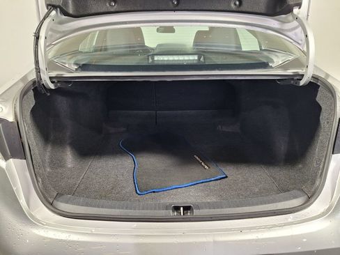 Used 2025 Toyota Corolla LE FWD image 23