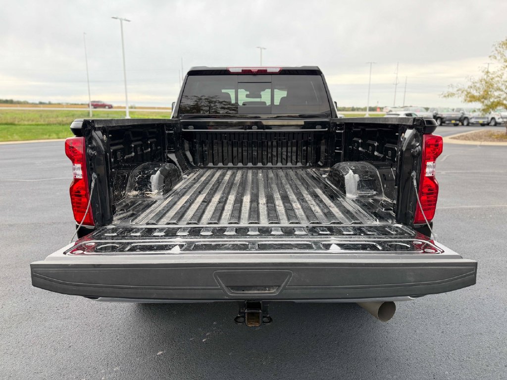 Used 2025 Chevrolet Silverado 3500 LT w/ All Star Edition AWD/4WD image 15