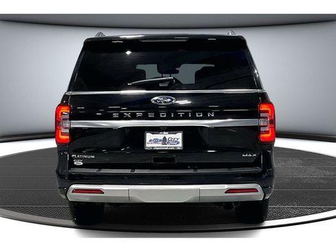 Used 2023 Ford Expedition Max Platinum image 5
