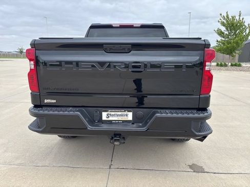 Used 2025 Chevrolet Silverado 1500 Custom w/ Turbomax Blackout Package AWD/4WD image 31