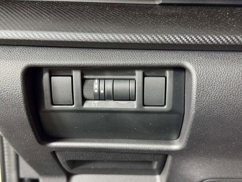 Used 2024 Subaru Crosstrek 2.5i Limited AWD/4WD image 19