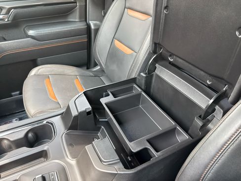 Used 2024 GMC Sierra 2500 AT4 w/ Technology Package AWD/4WD image 33